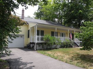 10 Lakeshore Dr, Oakland, NJ 07436