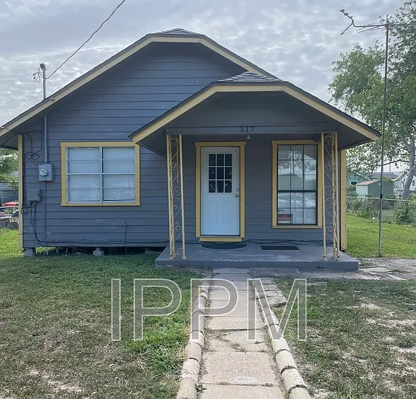 317 Oklahoma St — Photo 1