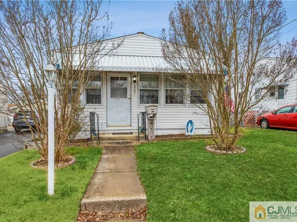 229 Churchill Ave, Hamilton, NJ 08610