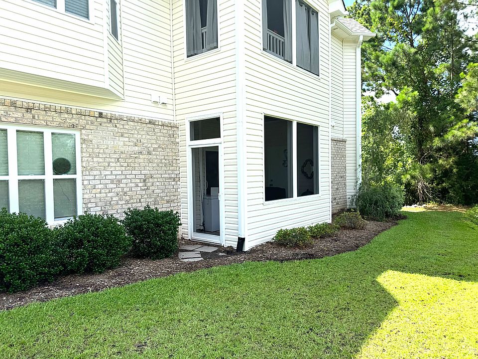 1st image of 202 Fullford Ln #104-1