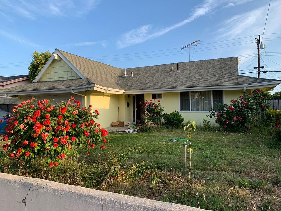 1st image of 3012 E Pinefalls Dr