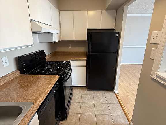 4th image of 1245 13th St NW APT 613