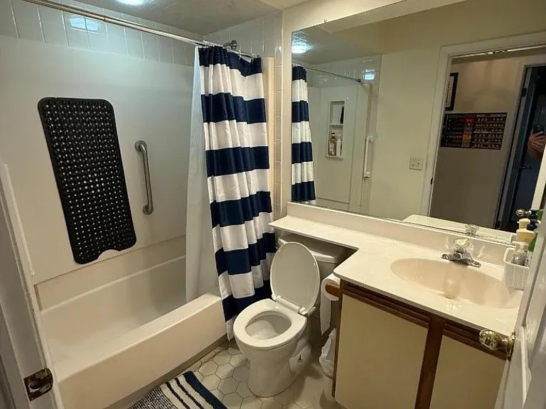 107 Stratford Pl — Photo 8