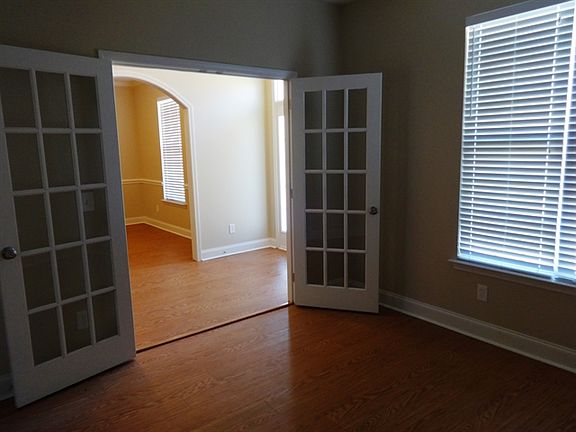3rd image of 9309 S Moreto Cir
