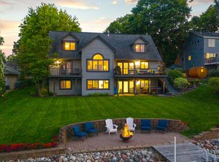 2030 Shorewood Ln, Mound, MN 55364