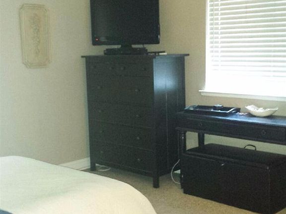 4th image of 1019 Dornajo Way APT 235