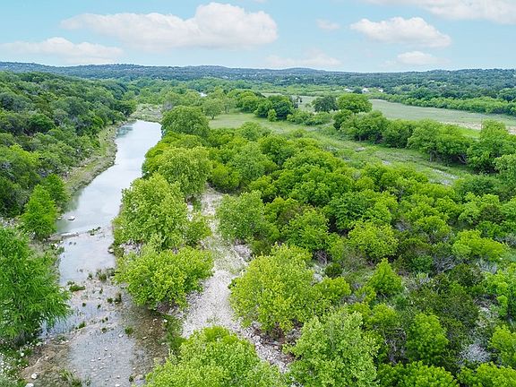 3rd image of 570 County Road 310