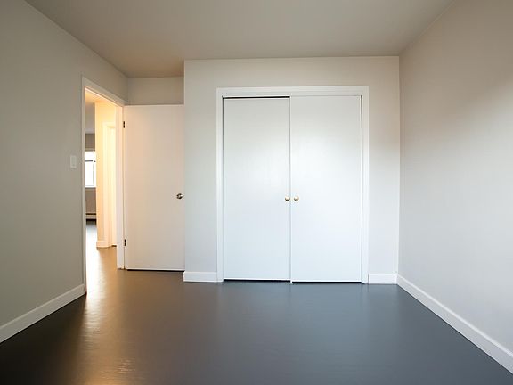 3rd image of 434 N Ardmore Ave APT 3A