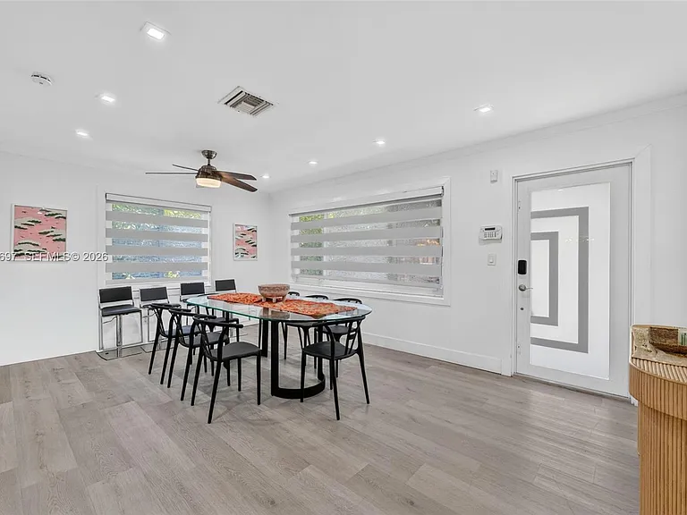 1532 Fletcher St — Photo 5