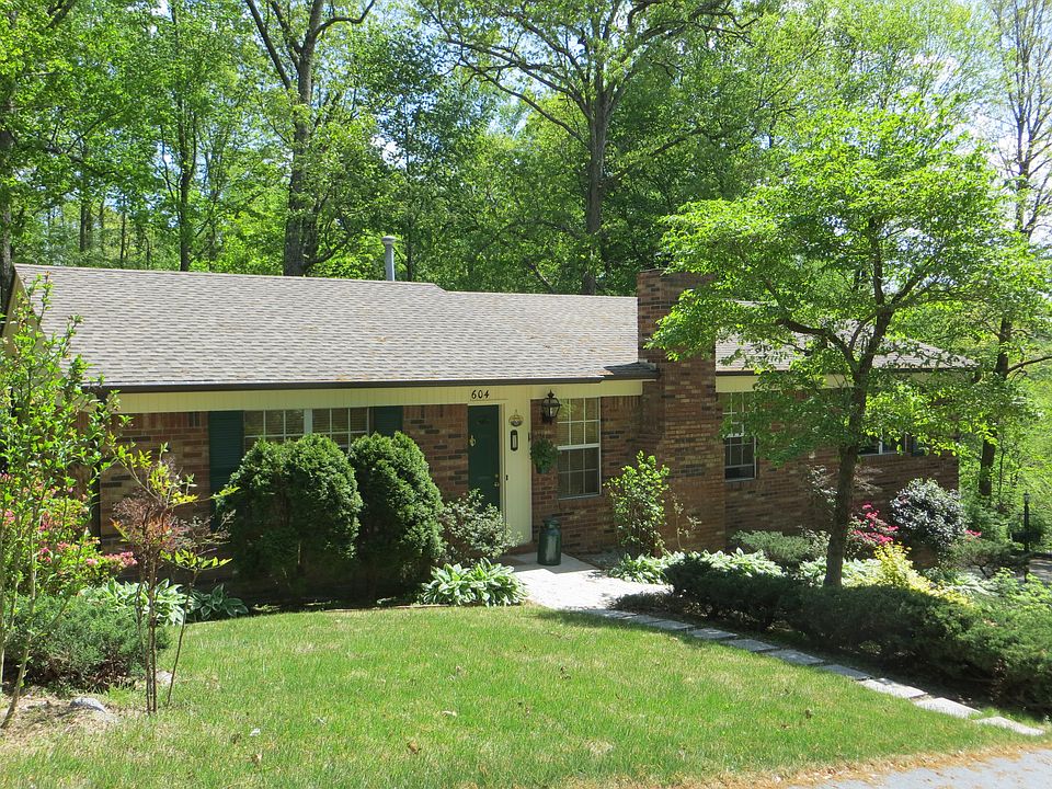 1st image of 604 Goldview Dr