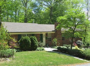 604 Goldview Dr, Hendersonville, NC 28791