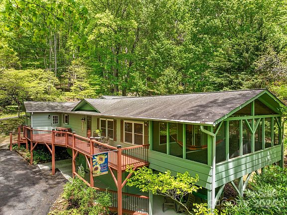 2nd image of 16 Blueberry Ln #31