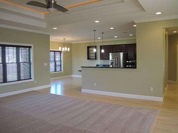 4th image of 4505 Vista Dr