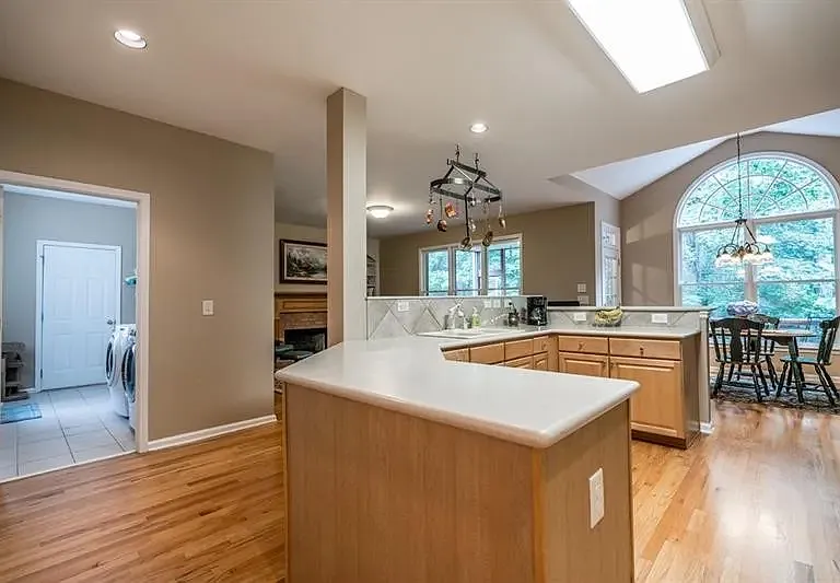 3070 Greens Creek Ln — Photo 4
