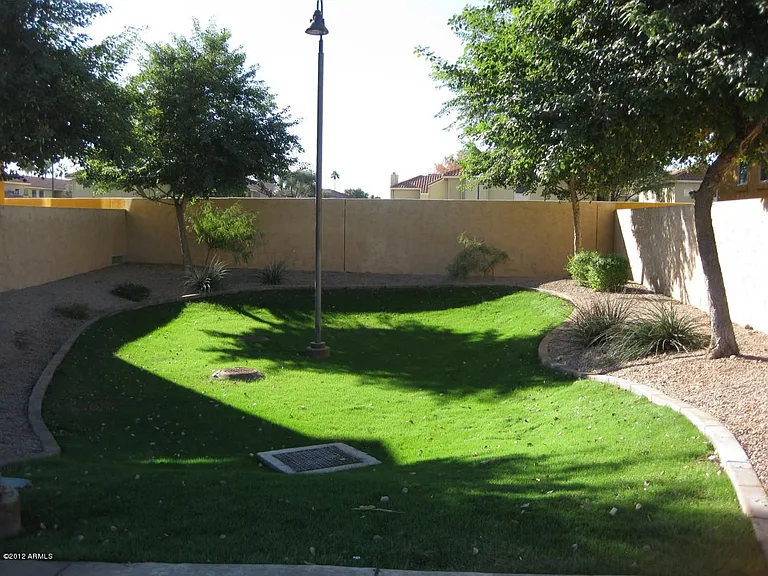 1119 E Cedar St — Photo 14