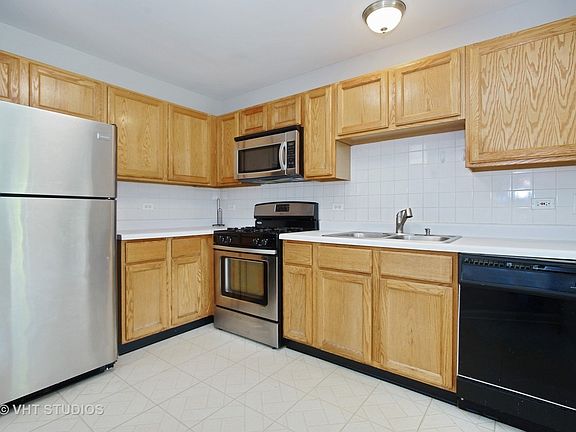 4th image of 1848 Grove Ave