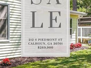 212 S Piedmont St, Calhoun, GA 30701