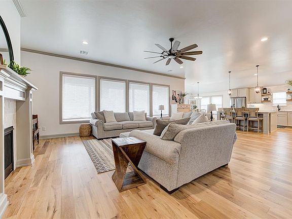 5th image of 14381 White Falls Ln
