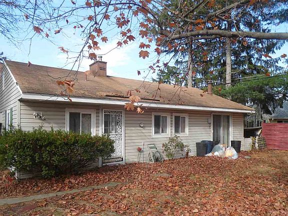 3rd image of 80 Lincoln Ave
