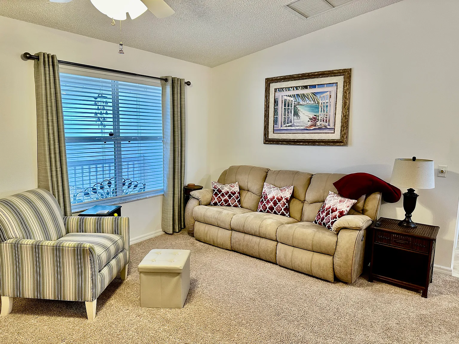 3 bed, 1400 sqft, $2,788 — Photo 3