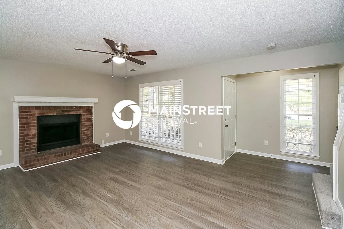 Living Room - 10972 Clearwater Dr