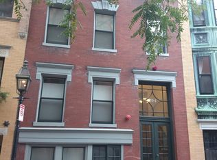 104 Myrtle St #3, Boston, MA 02114