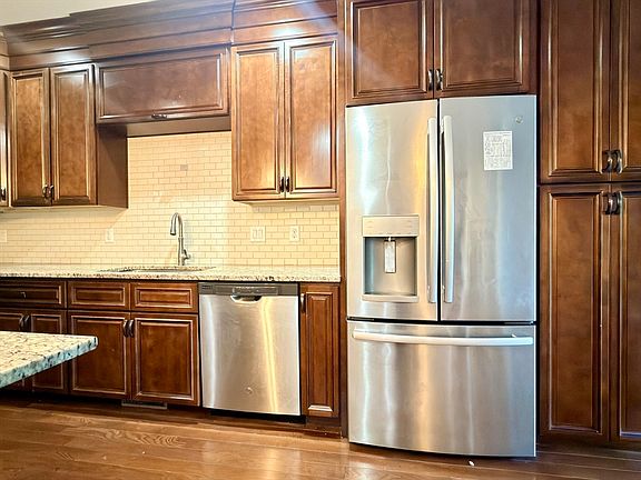 5th image of 99 Brookview Rd #99