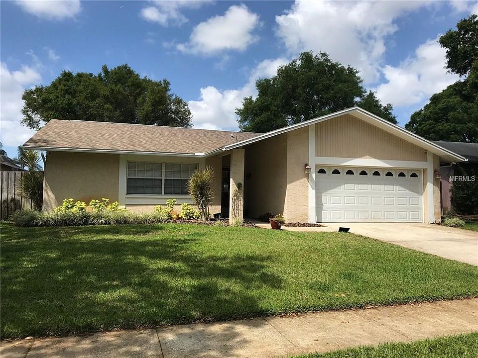 1st image of 10592 Oakhaven Dr
