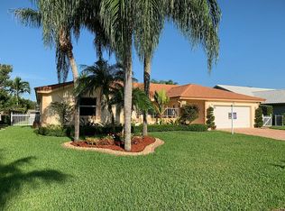 6311 Olde Moat Way, Davie, FL 33331