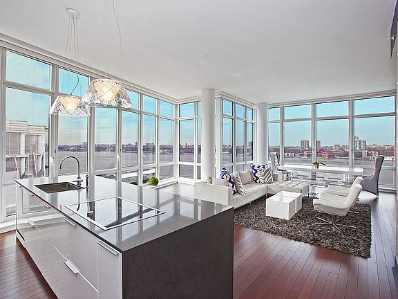 2nd image of 60 Riverside Blvd APT 2011