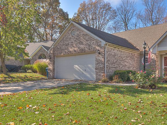 3rd image of 19525 Creekview Dr