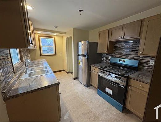 3rd image of 5190 Milo Ave