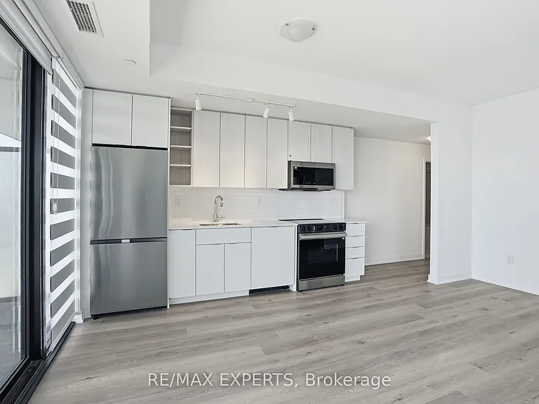 2075 Lakeshore Rd #2104 — Photo 10