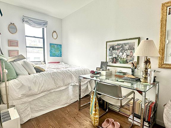 4th image of 235 E 4th St APT 6D
