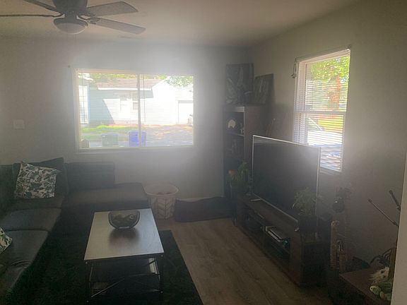 4th image of 8300 Glen Myrtle Ave #8302
