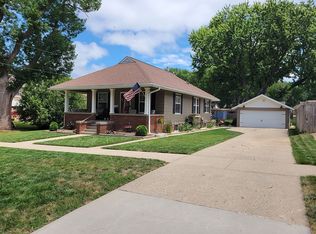 718 1st Ave SE, Le Mars, IA 51031