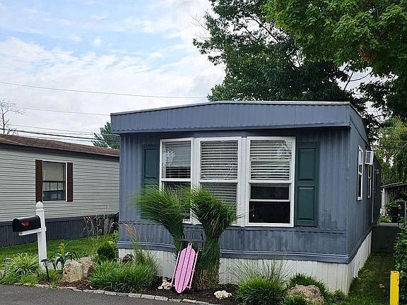 2nd image of 47 Kennedy Dr