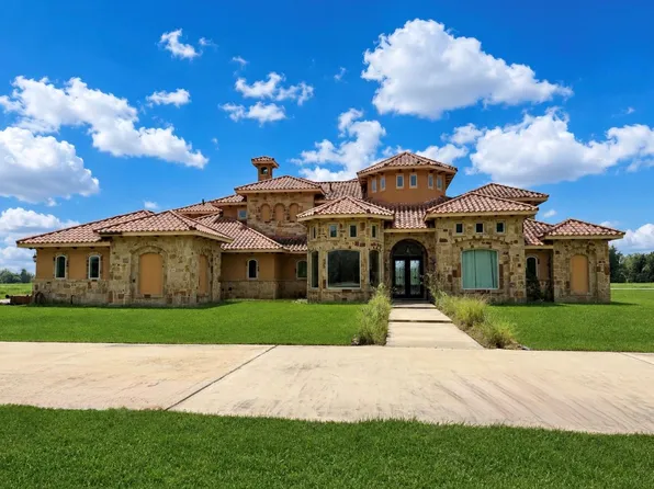 903 Chenango Ranch Dr, Angleton, TX 77515