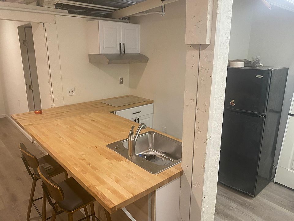 2nd image of 21 Prospect St #1