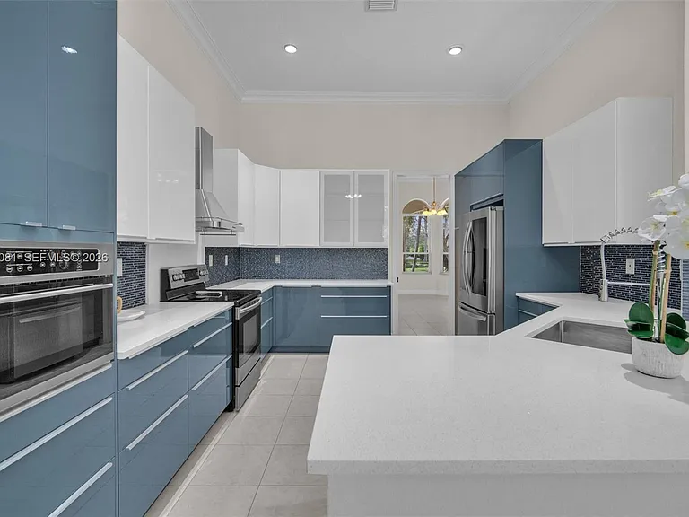 16310 Paddock Ln — Photo 26