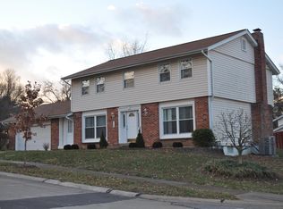 719 Muir View Dr, Ballwin, MO 63011