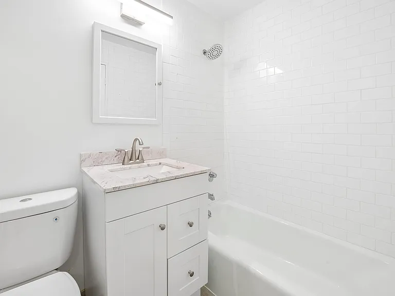 2 Consulate Dr #1-O — Photo 10