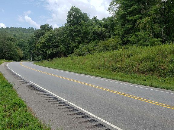 3rd image of 5842 Highway 64 W