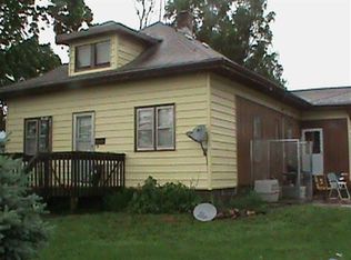 613 E Northumberland St, Russell, IA 50238