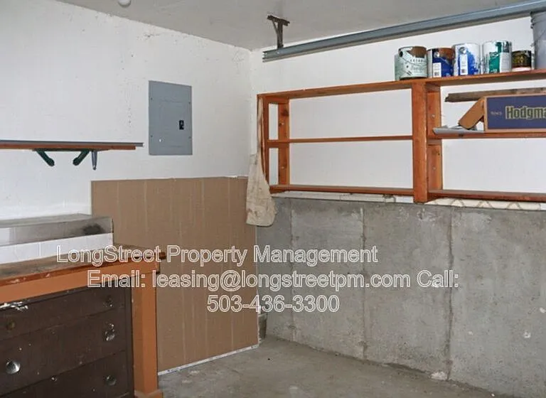1692 SW Reed Pl — Photo 25
