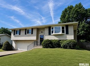 104 Clayton Ct, East Peoria, IL 61611