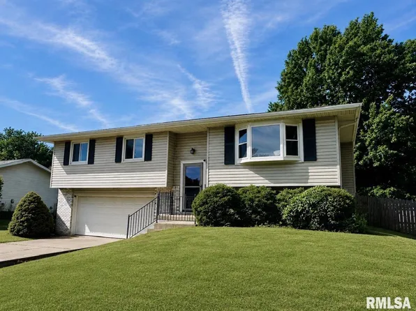 104 Clayton Ct, East Peoria, IL 61611