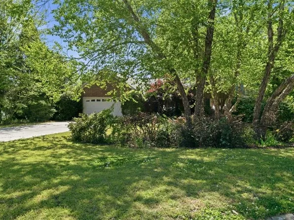 3 Clarendon Pl NW, Rome, GA 30165