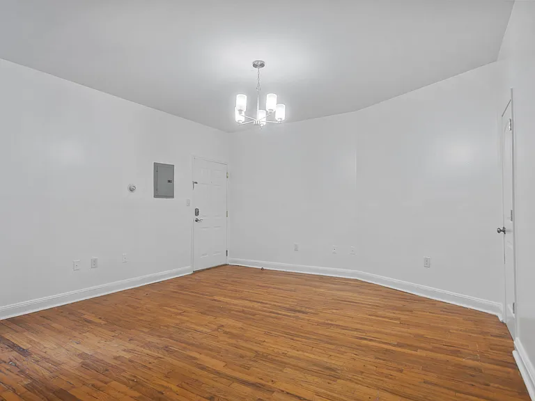 149 Grant Ave #2C — Photo 7