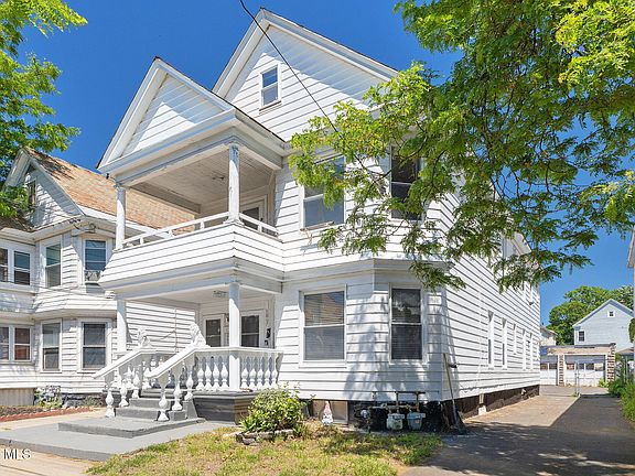 3rd image of 1065 Willett Street